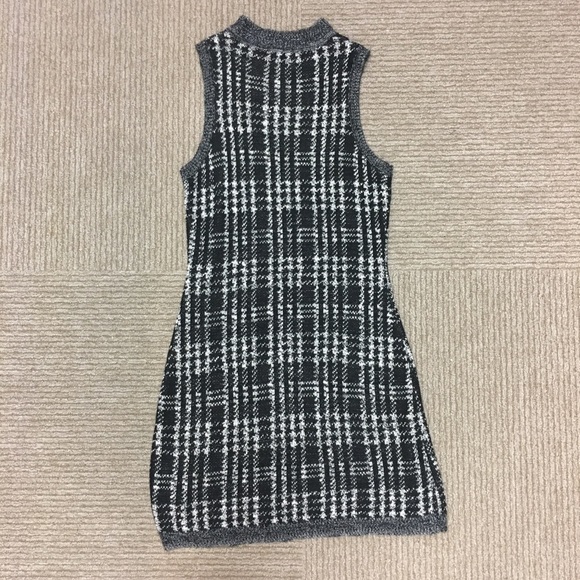 NWOT Black Gray Plaid Knit High Neck Dress - Picture 3 of 5